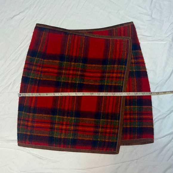 Vintage 90’s Ralph Lauren Lambswool Red Plaid Wrap Skirt, size small - Picture 5 of 8